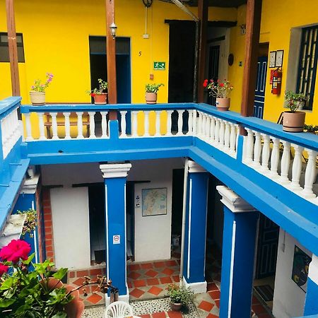 מלון Blue Door Housing Historic קיטו מראה חיצוני תמונה