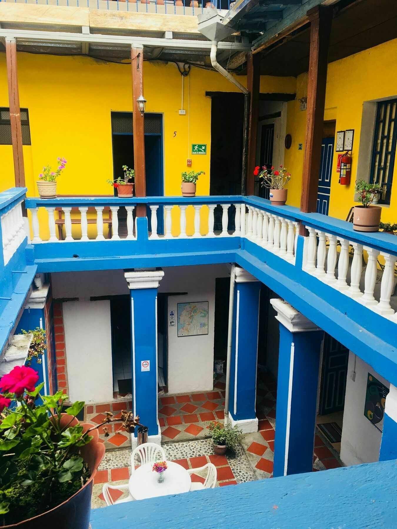 מלון Blue Door Housing Historic קיטו מראה חיצוני תמונה
